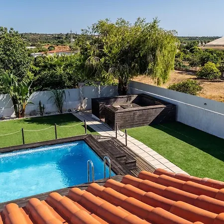 Quinta Do Aguas- Bbq & Pool By Algarstays * Lagoa